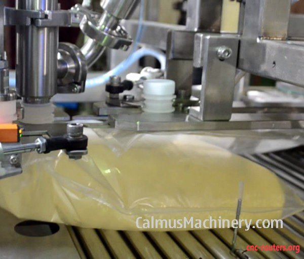 Bag Filling of Bag-in-Box Filling Machine BIBF500