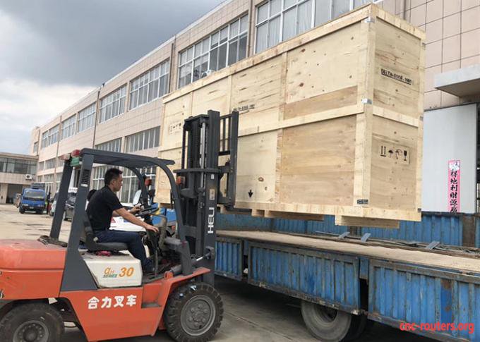 2000KG 0.75kw 591mm Overlay Cladding Welding Machine 1